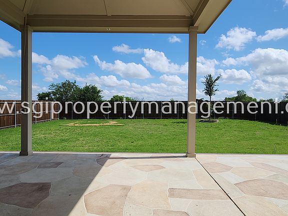 5th image of 10231 Sovereign Dr