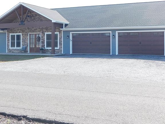 3rd image of 65 Trent Ln