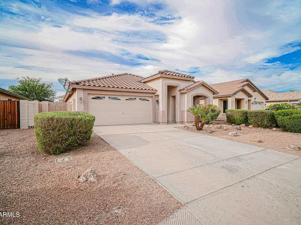 636 E REDONDO Drive, Gilbert, AZ 85296