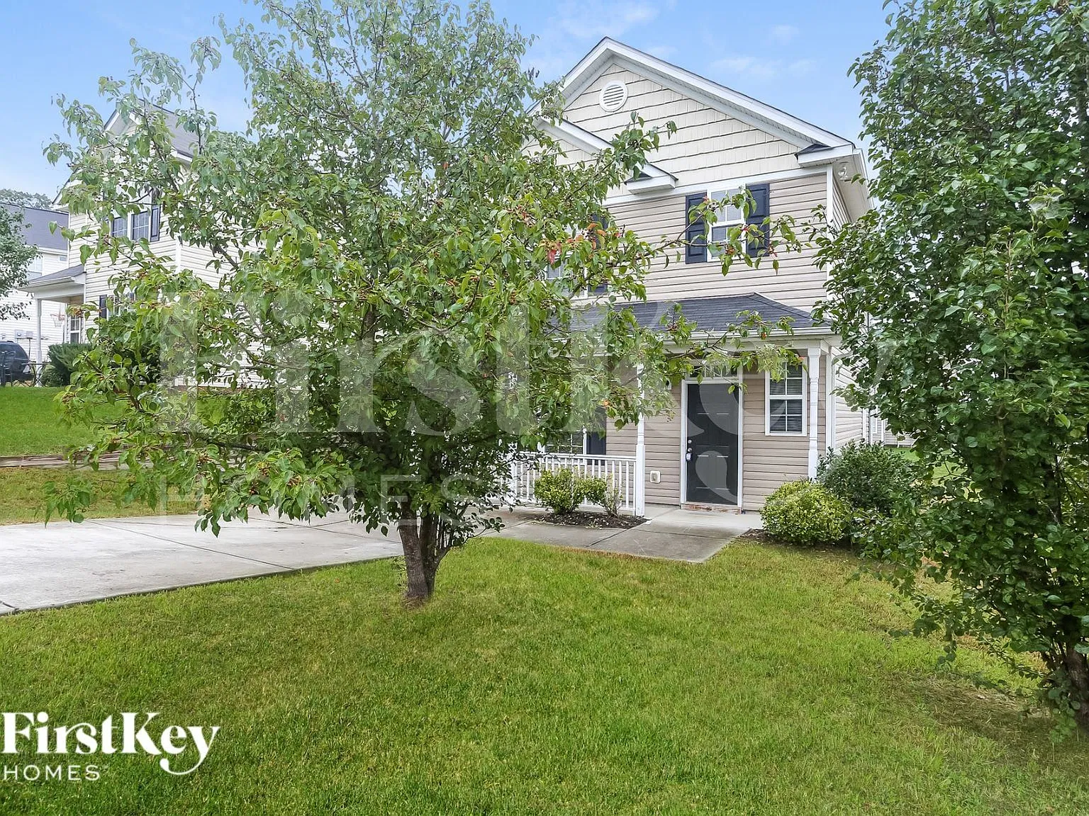 3 bed, 2.5 bath, 1352 sqft, $2,155 — Photo 3