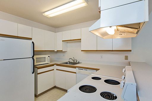 1st image of 2113 N 107th St APT 103