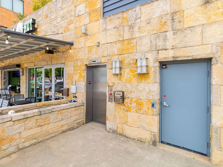 3016 Guadalupe St #208 — Photo 21