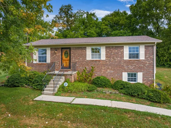 508 Randolph Dr, Morristown, TN 37813