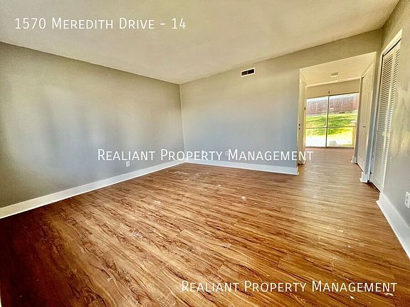 3rd image of 1570 Meredith Dr Unit 14