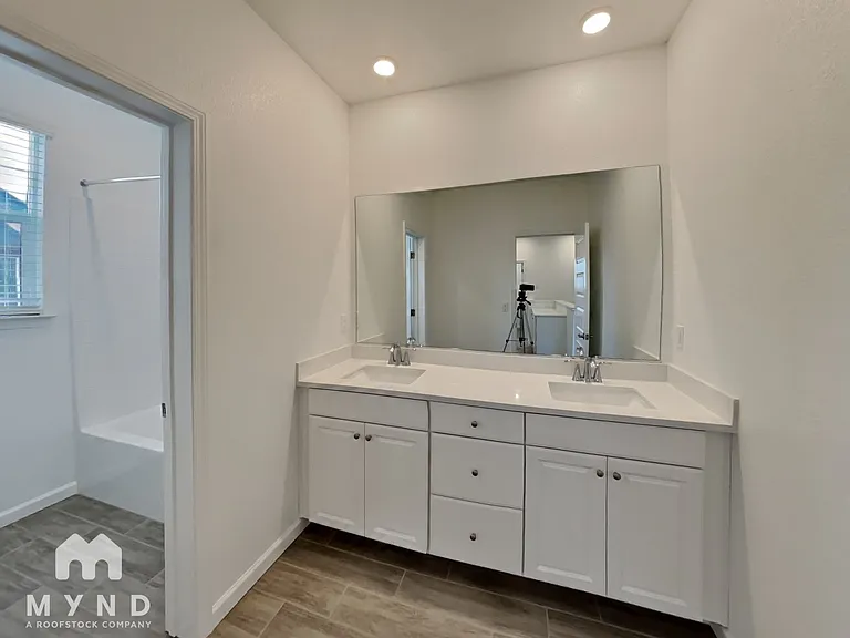 1687 Pena Ln — Photo 26