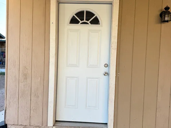 206 Rosemont St, Calexico, CA 92231