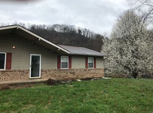604 Everest Cir, Saint Albans, WV 25177