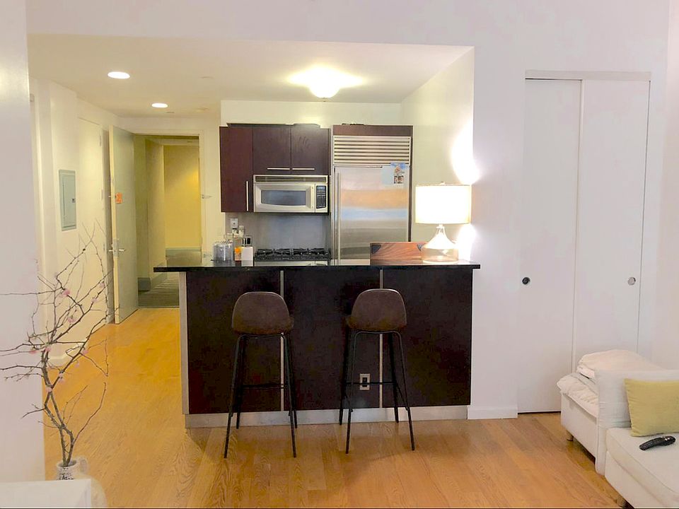 1st image of 150 Nassau St APT 8A