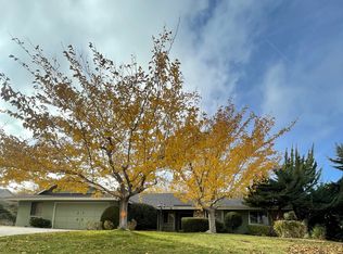 38527 Desert View Dr, Palmdale, CA 93551