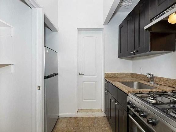 2nd image of 244 E 71st St APT 2B