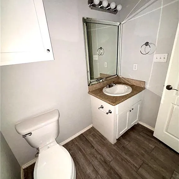 103 S 48th Ln #3 — Photo 8