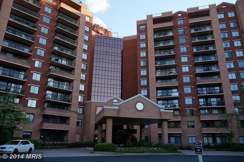 Exterior (Front)