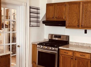 695 W Franklin St, Slatington, PA 18080