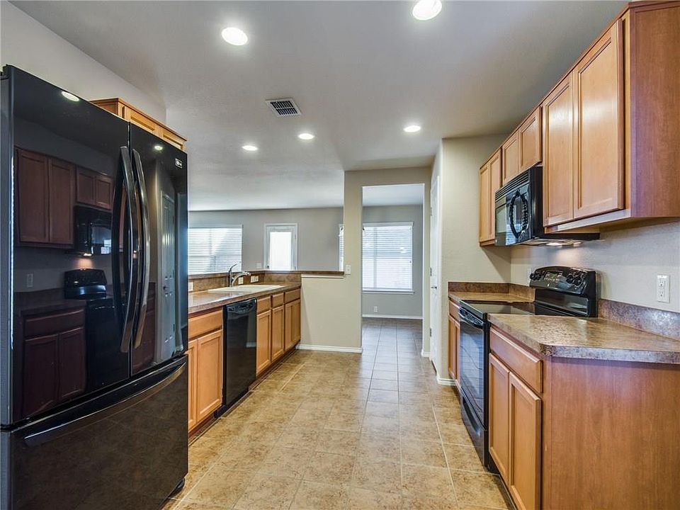 1st image of 15820 Coyote Hill Dr