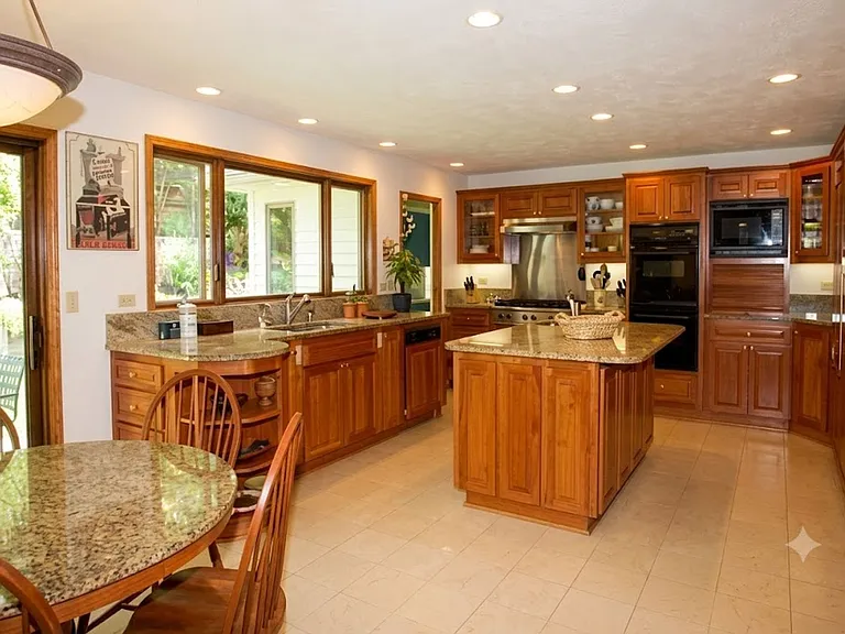 18132 Westview Dr — Photo 11