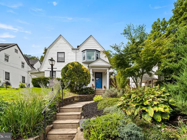 1471 Braddock Ln, Wynnewood, PA 19096