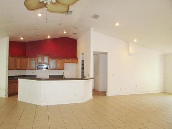 3rd image of 7181 E Shadywoods Ct
