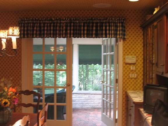 The kitchen to the 3 Season porch