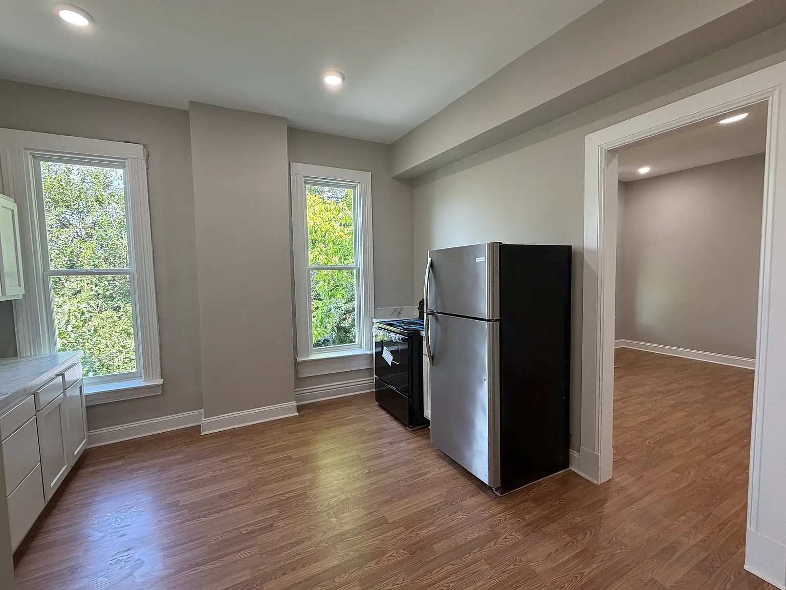 2 bed, 1200 sqft, $1,200 — Photo 2