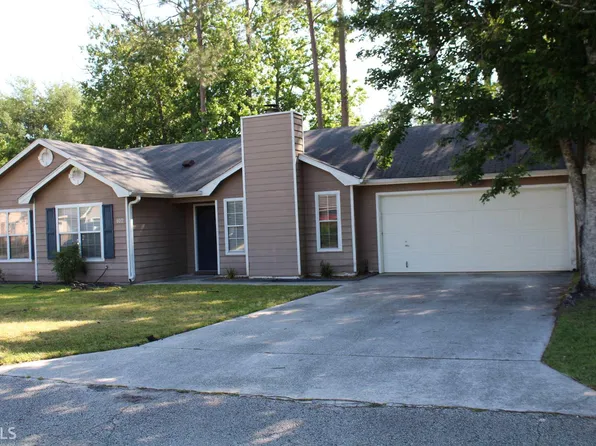 102 Clinton Ct, Saint Marys, GA 31558