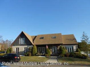 85 Woodvale Loop, Staten Island, NY 10309