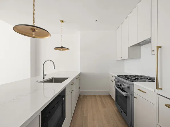 1290 Madison Avenue 202 image 2 of 10