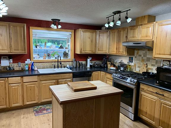 5th image of 4611 Grouse Dr SE