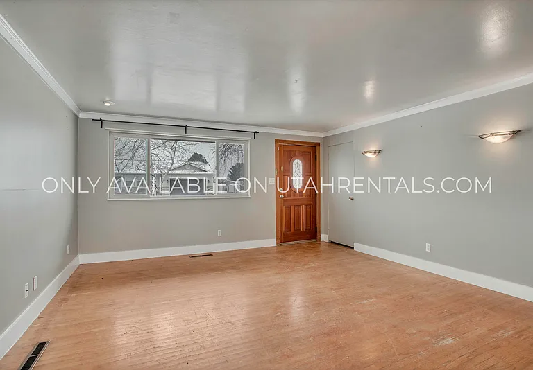 961 S 190 W — Photo 6