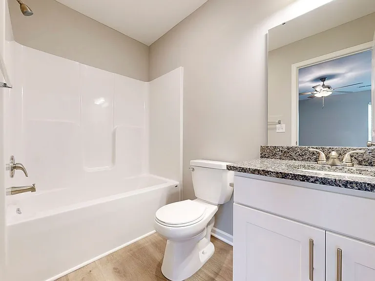611 Pampas St — Photo 16