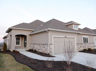 21918 W 82nd Ter, Lenexa, KS 66220