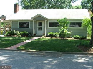 5 Wainwright Dr, Annapolis, MD 21401