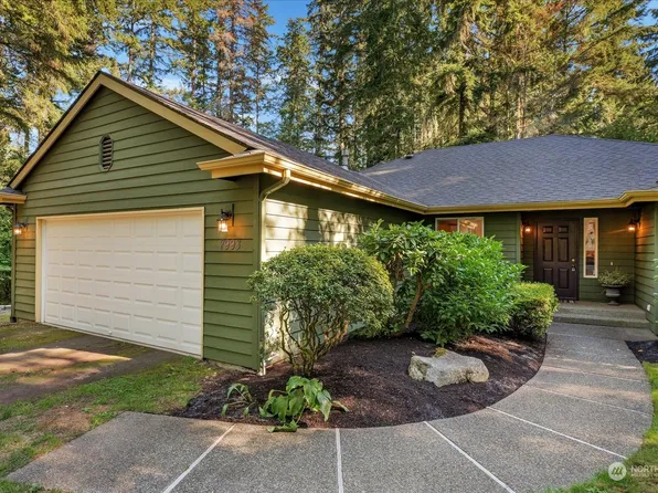 7993 NE Walden Lane, Bainbridge Island, WA 98110