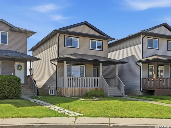 738 LAMARSH LANE, Saskatoon, SK S7W 1B6