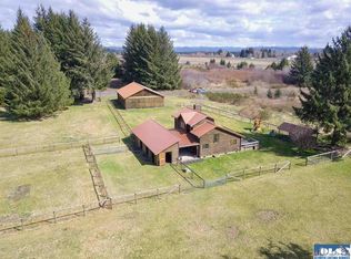 104 Delta Wing Dr, Forks, WA 98331