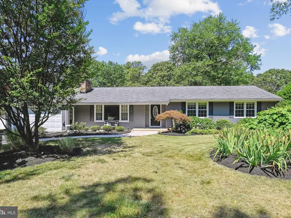8 Saint Andrews Rd, Severna Park, MD 21146
