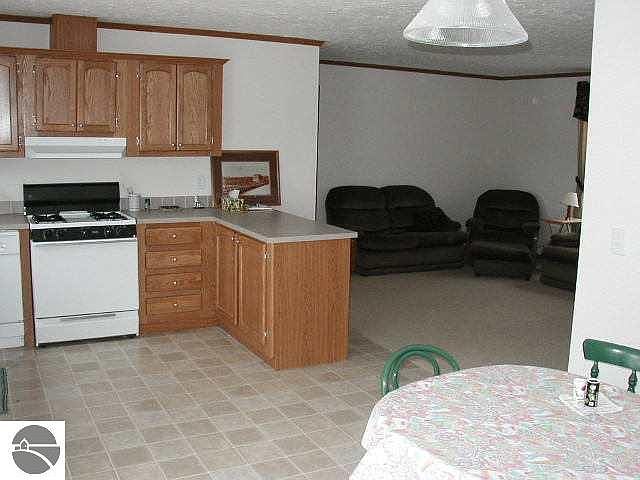 2nd image of 3883 N Nelson Rd