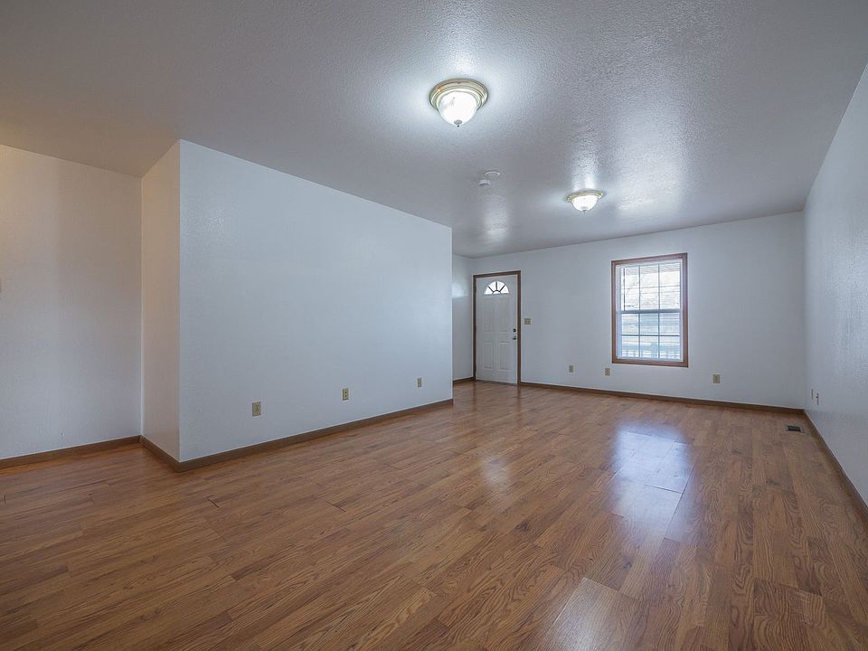 East 5th Duplex 716718 E 5th St Maryville MO Zillow