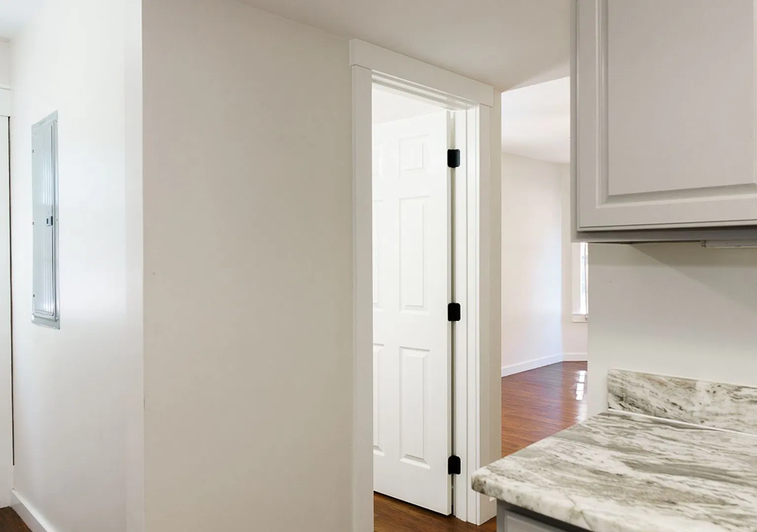 Centrally Located Gem: 3 Bedrooms, 2.5 Baths and Room To Play! — Photo 4