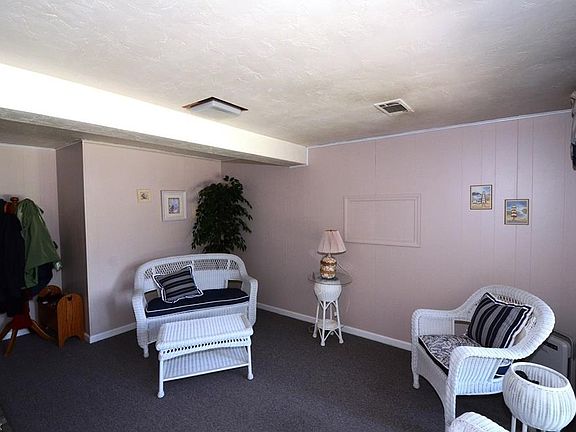 5th image of 632 Simich Dr