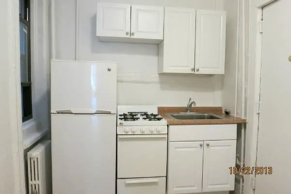 Rented by Manhattan Best Realty, Inc. | media 21