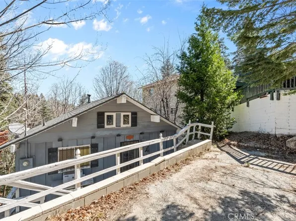 26305 Jacqueline Rd, Twin Peaks, CA 92391