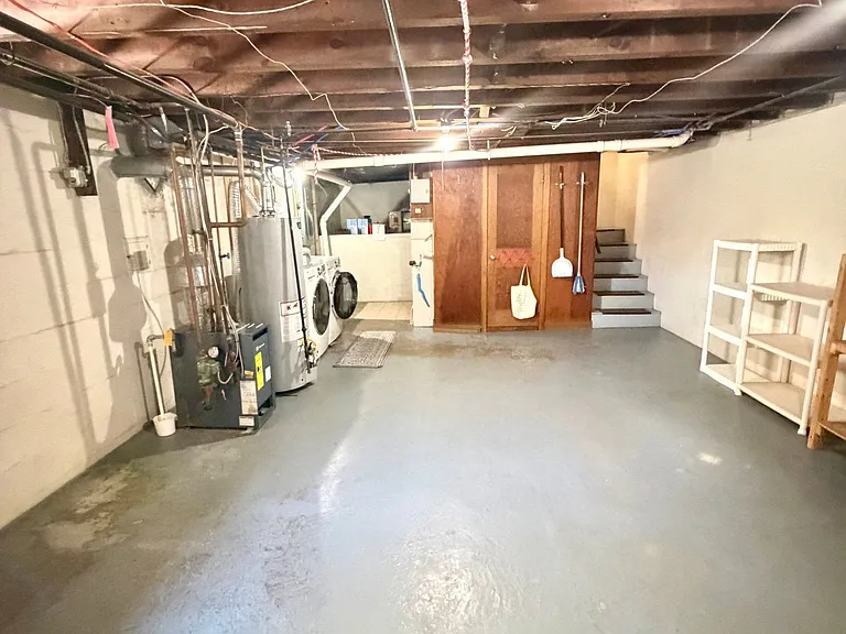 844 E Madison St — Photo 27