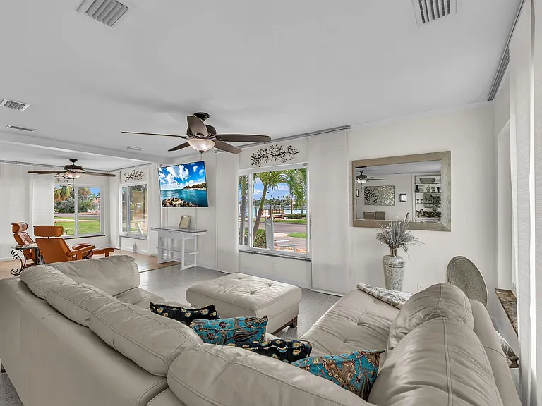 3111 Maritana Dr — Photo 15