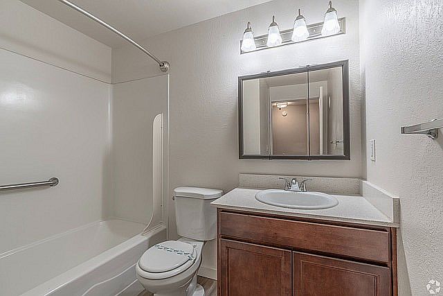 Beverly Townhomes - Salem Oregon