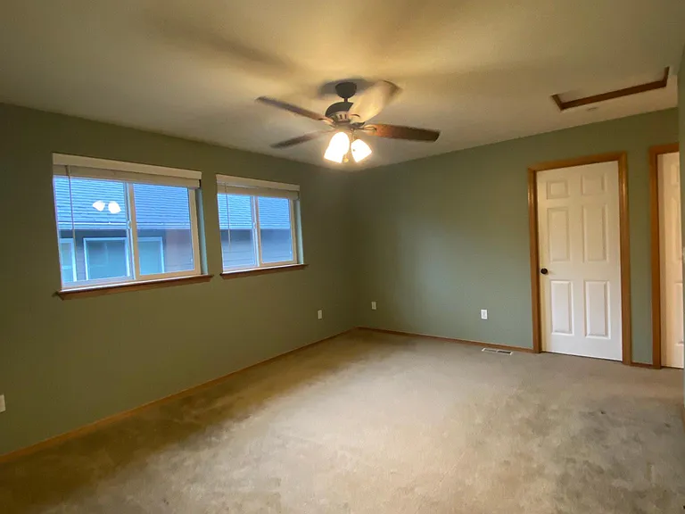 Upstairs Living/Bonus Room