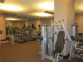 Rented by R New York