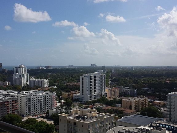 4th image of 999 SW 1st Ave APT 1718
