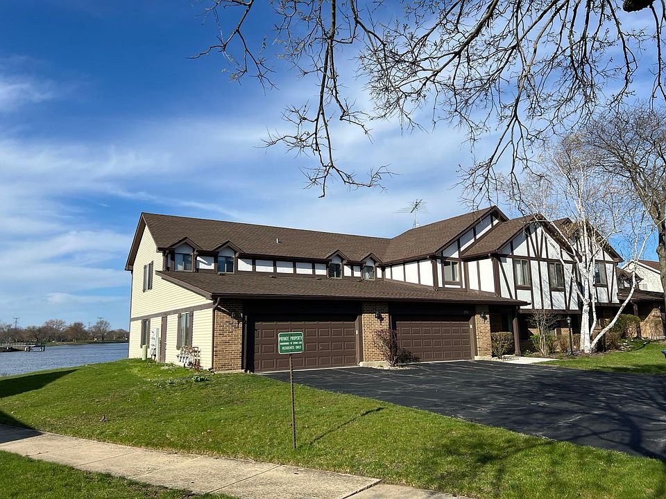 370 Springlake Ln APT B, Aurora, IL 60504 | Zillow