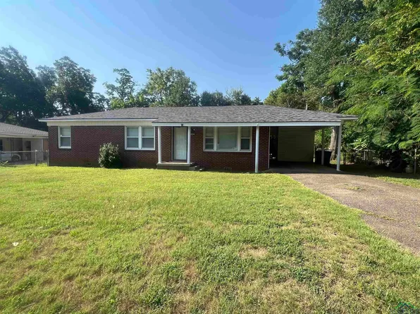 302 E Carolanne Blvd, Marshall, TX 75672