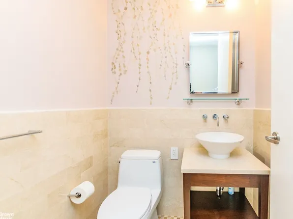 640 West 237th Street image 13 of 21